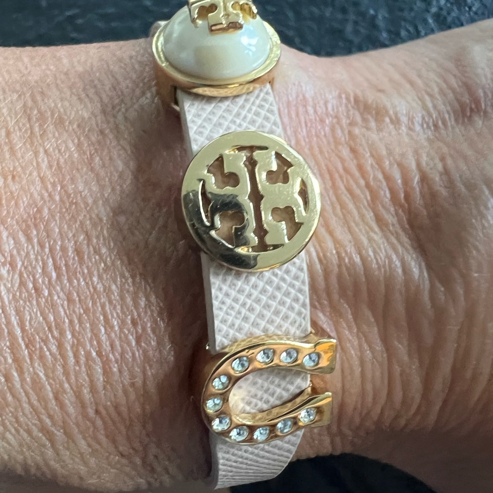 TORY BURCH Leather Buckle Charm Bracelet with Removable Charms